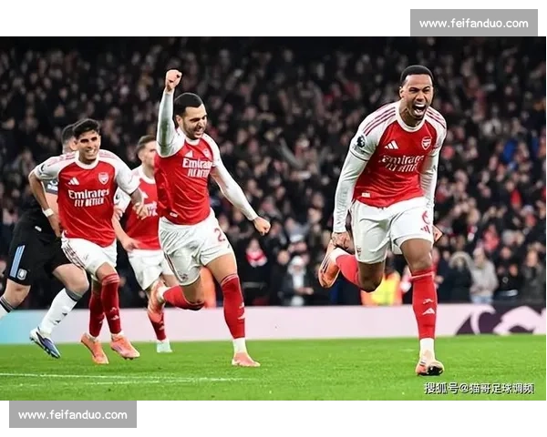 卡拉格力挺加布里埃尔：英超最具影响力的后防领袖