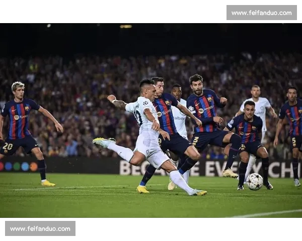 红蓝军团对决老妇人巴萨尤文百年交锋史话欧陆豪门宿命碰撞全记录